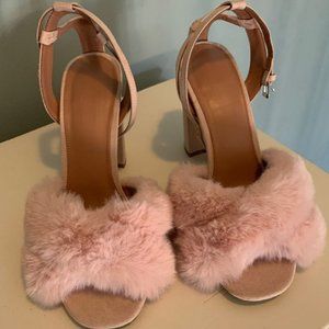 ❤️SOLD ❤️ Topshop FUR Heels